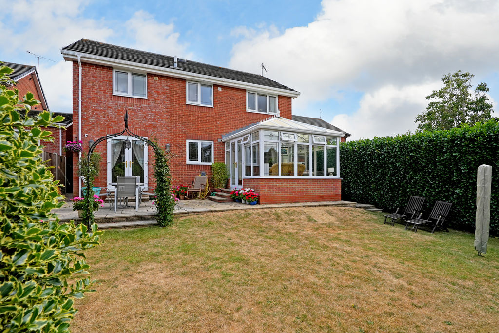 Moor Farm Rise Mosborough